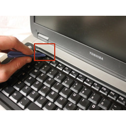 Замена клавиатуры Toshiba Satellite A75-S226