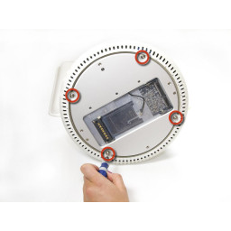 Снятие нижней части iMac G4 15 